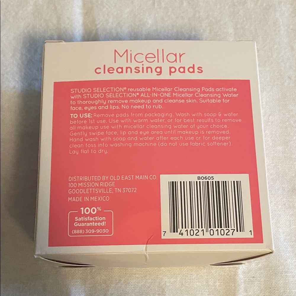 Micellar Cleansing Pads - White - Picture 2 of 2
